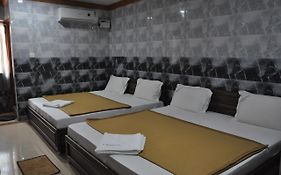 Cm Hotel Hogenakkal 2*