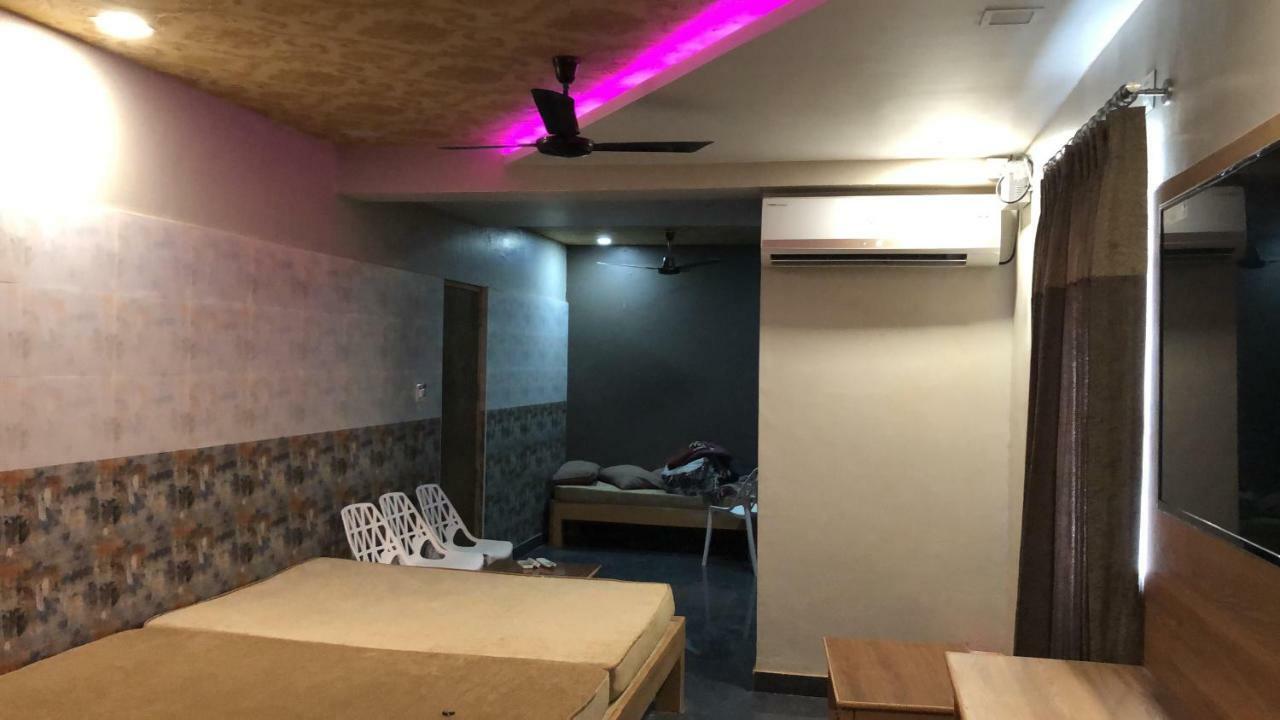 C.M. Hotel Pennagaram Exterior photo